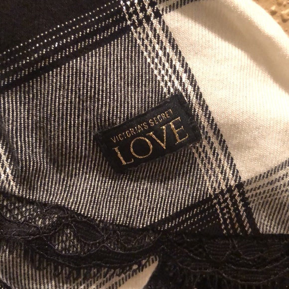 NWT Victoria’s Secret Love Sleep shorts. Black/Gray/White/Silver Thread. Medium - Picture 2 of 11